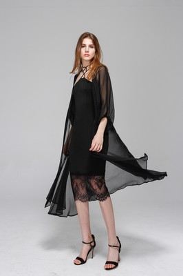 Carolina YINGMODA旗下意式风尚，绽放裙角间的模特新星